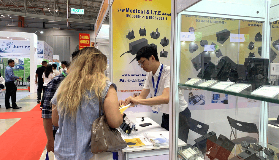 medical-grade external power supply